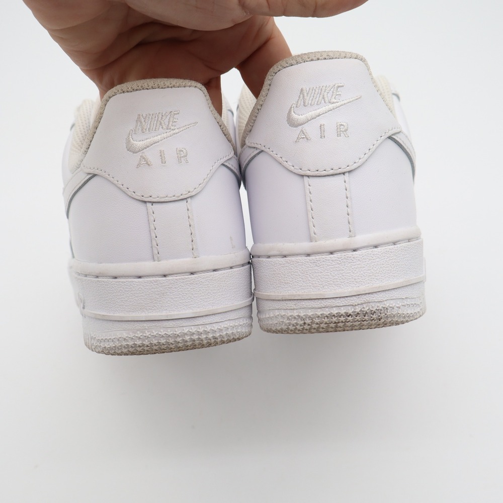 Nike Air Force 1 07 Womens 6.5 White Low Top Sneakers 315115-112 Triple White - Picture 8 of 14